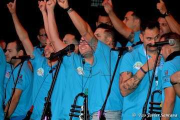 Presentación con éxito de la murga teldense Las Golisnionas (Foto Francisco Javier Santana)